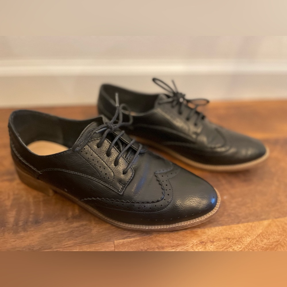 Vegan Leather Women’s Oxford Shoes